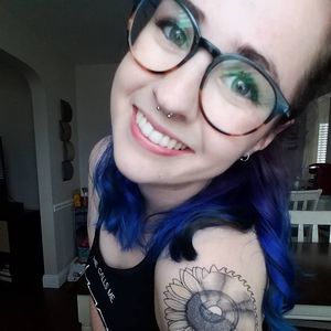 Meet your Posher, Kayla